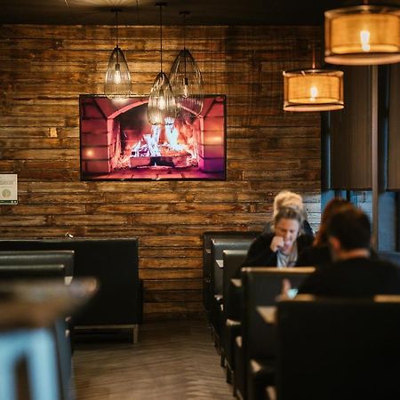 Hotel Лонсестън Екстериор снимка